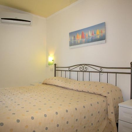 Agnone Cilento Baia Marticana Residence Hotel חדר תמונה