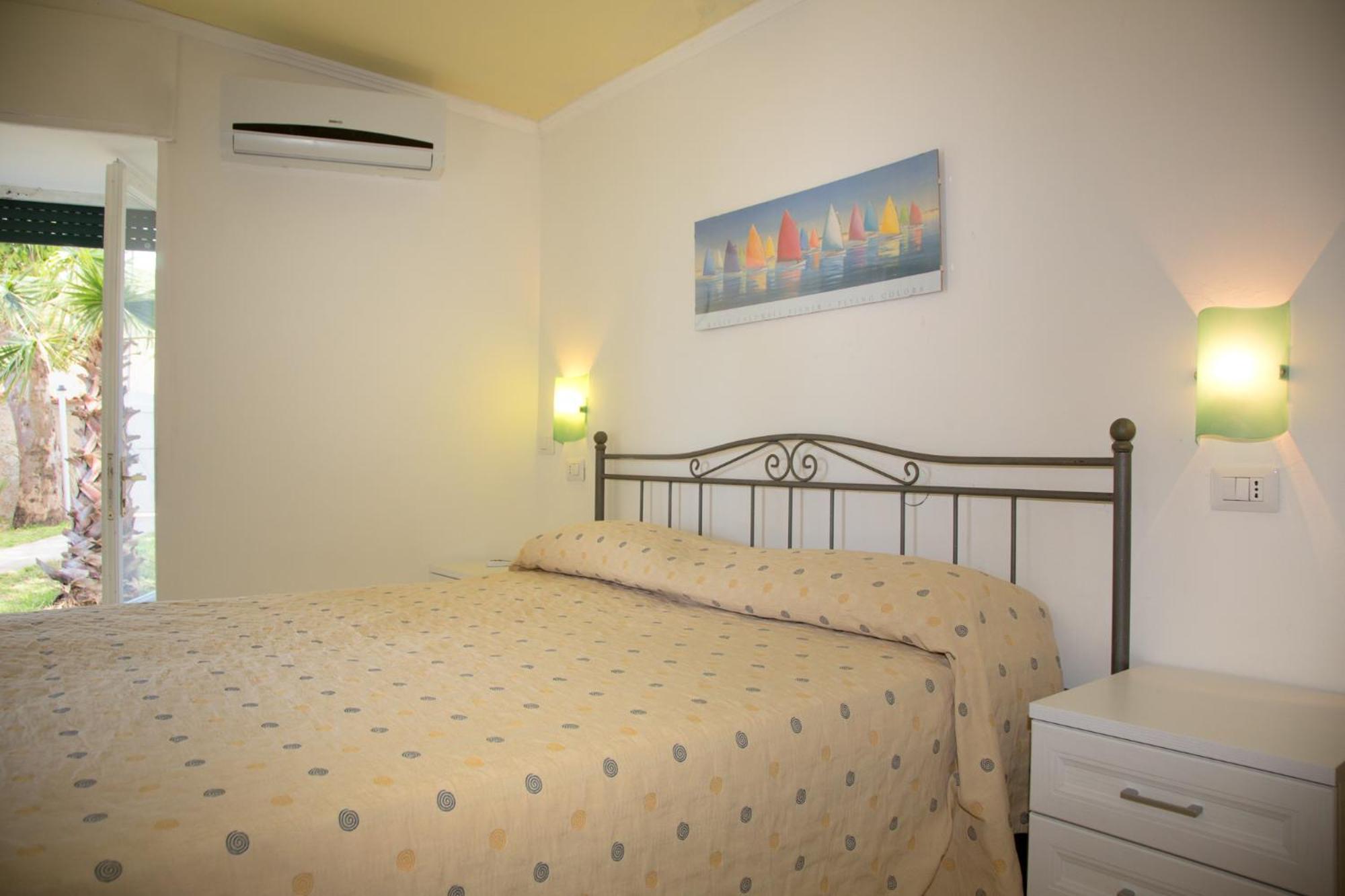 Agnone Cilento Baia Marticana Residence Hotel חדר תמונה